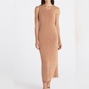NWT Gilli Florencia Tan Sleeveless Fitted Maxi Dress –  Size M